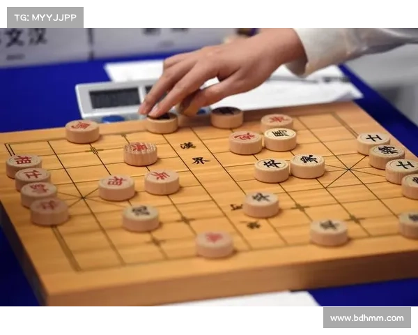 全运会象棋赛场新老对决 17岁孟繁睿力克资深棋手演绎青春风采 全运会象棋赛场新老对决 17岁孟繁睿力克资深棋手演绎青春风采